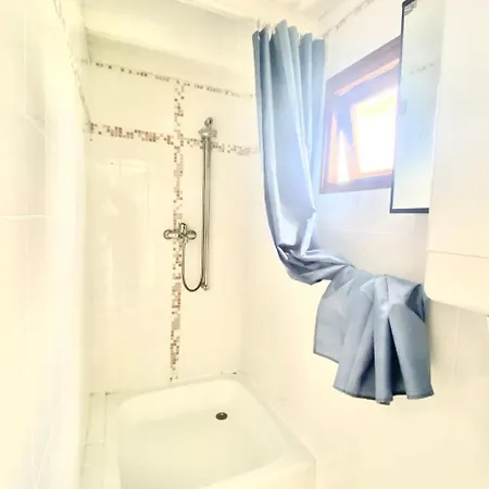 Familienfreundliches Angel Mit Garten By Interhome Wervershoof