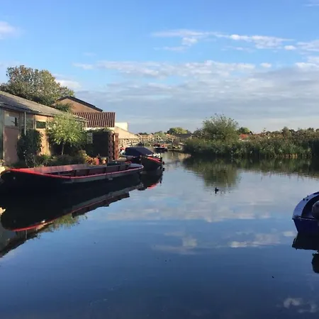 Familienfreundliches Angel Mit Garten By Interhome