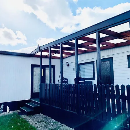 Familienfreundliches Angel Mit Garten By Interhome Appartamento Wervershoof