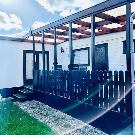 Familienfreundliches Angel Mit Garten By Interhome