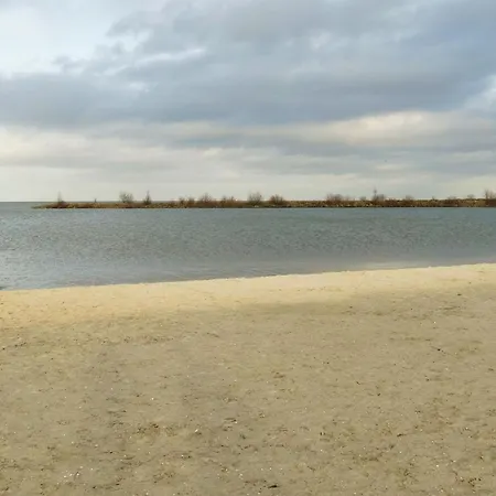 Familienfreundliches Angel Mit Garten By Interhome * Wervershoof