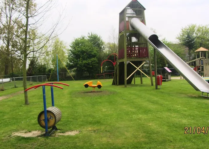 Familienfreundliches Angel Mit Garten By Interhome Appartement Wervershoof