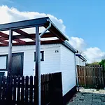 Familienfreundliches Angel Mit Garten By Interhome شقة Wervershoof